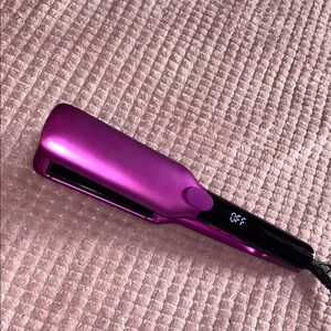 Sleek Pink Hair Straightener